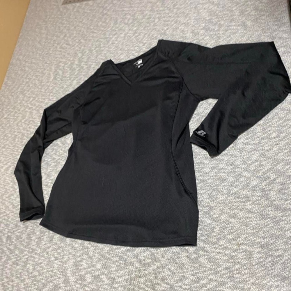 Russell Athletic black long sleeve top Size M. SKU-A924#athleticwear